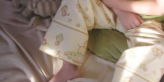 Детские пижамные брюки на резинке с французским двойным швом