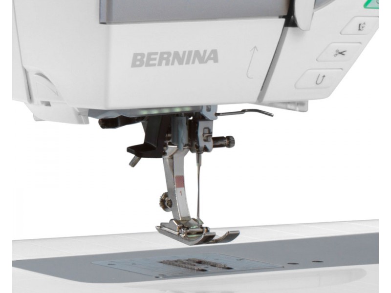 Швейно-вышивальная машина Bernina 735