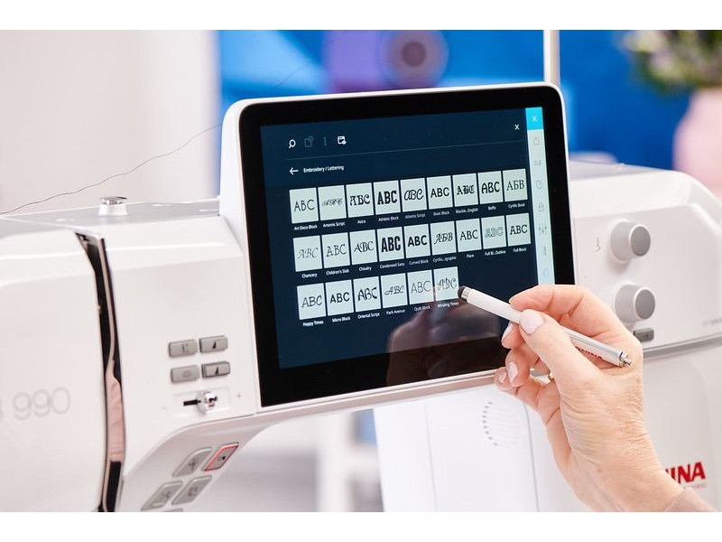Швейная машина Bernina 990 с вышивальным модулем