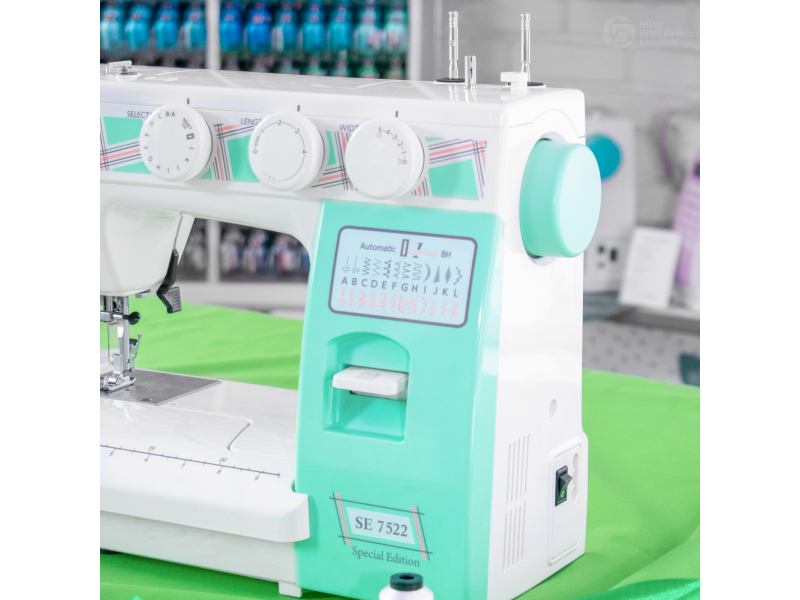 Швейная машина Janome SE 7522