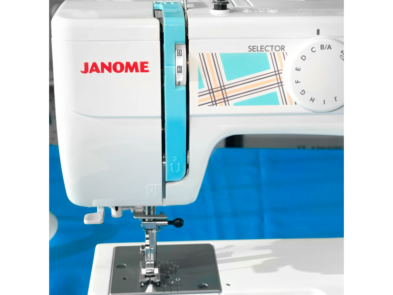 Швейная машина Janome SE 7519