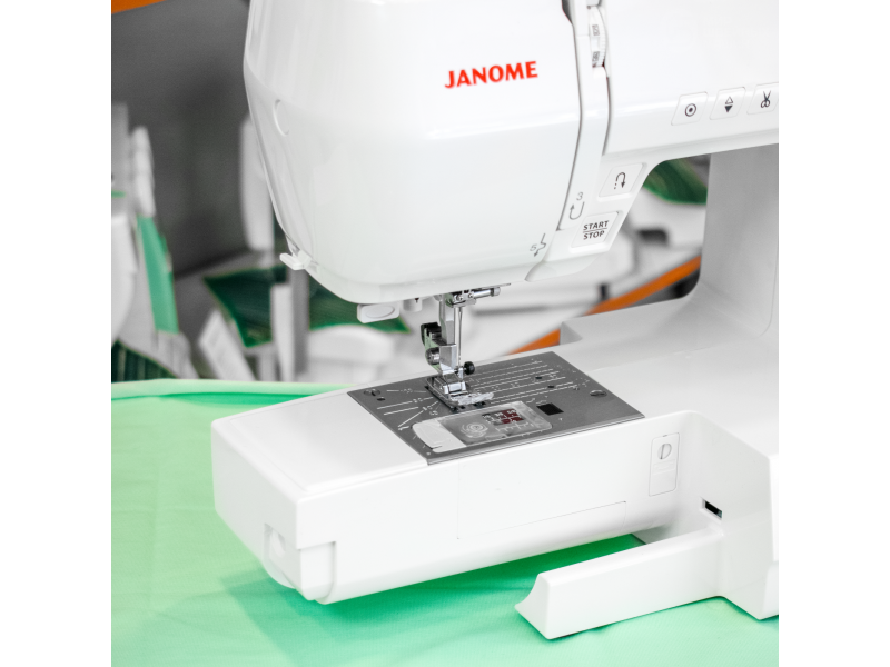 Швейная машина Janome Clio 200