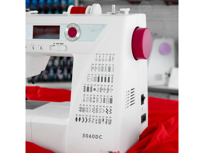 Швейная машина Janome DC 5060