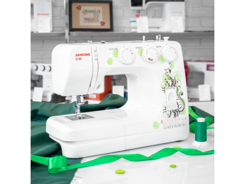 Janome Legend LE-30