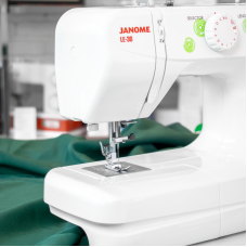 Janome Legend LE-30